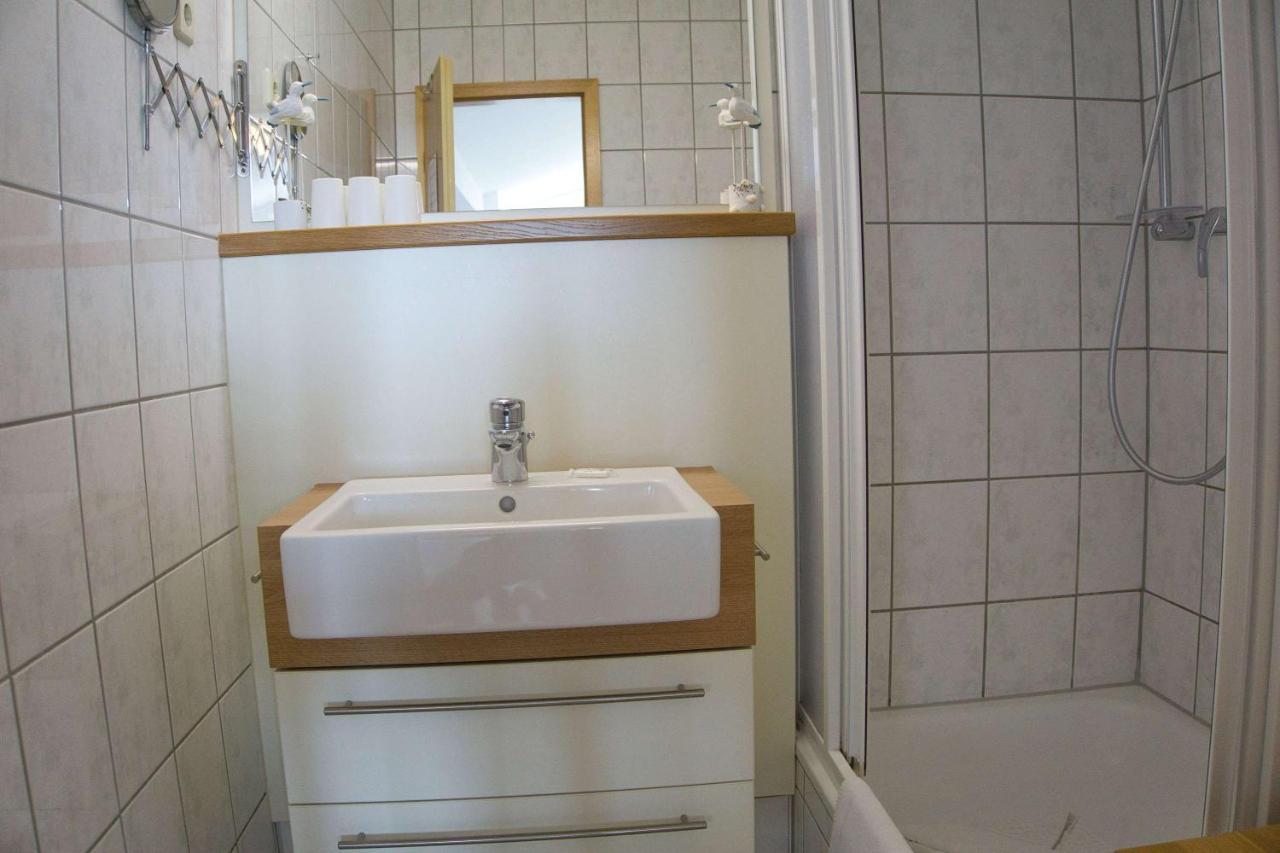 Fewo Mit Meerblick, Gratis Nutzung Vom Ahoi Erlebnisbad Und Sauna In Sellin - Haus Blick Zur See Fewo 11 Goehren  Dış mekan fotoğraf