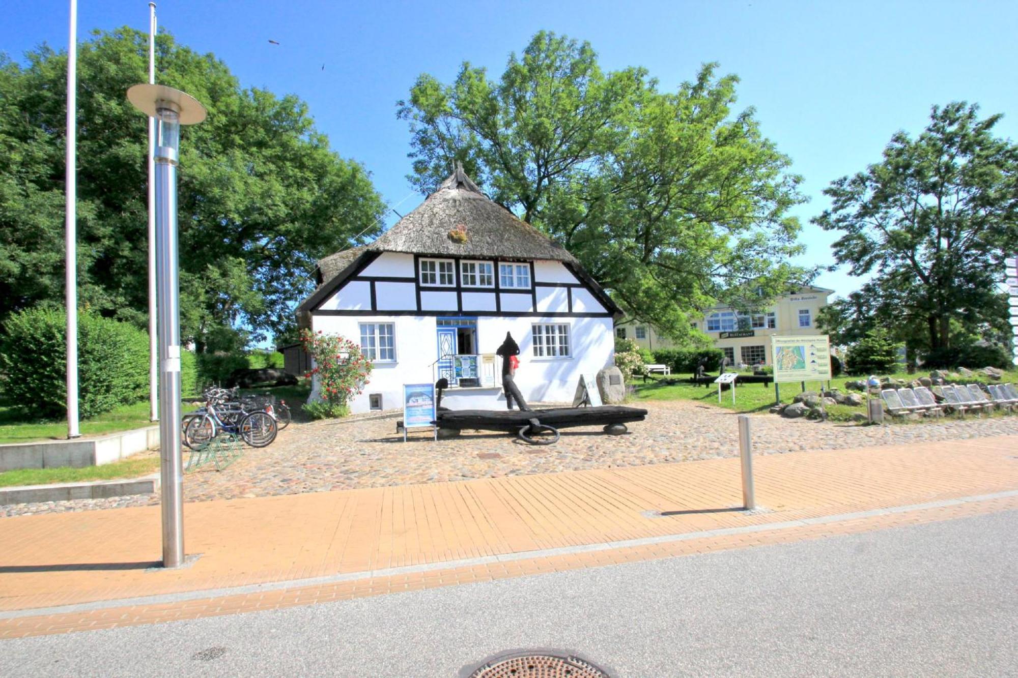Fewo Mit Meerblick, Gratis Nutzung Vom Ahoi Erlebnisbad Und Sauna In Sellin - Haus Blick Zur See Fewo 11 Goehren  Dış mekan fotoğraf